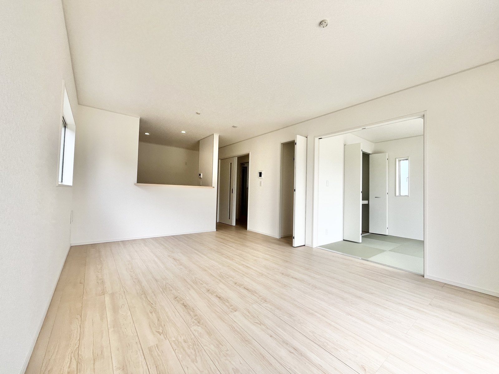 筑後市野町 第3 1号棟 LDK16.0帖